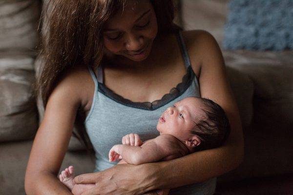  6 Ways to Help a New Mom